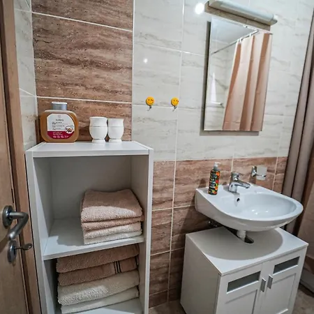 Urban Grey * 스렘스카 미트로비차